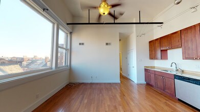 1201 Spruce Street photo'