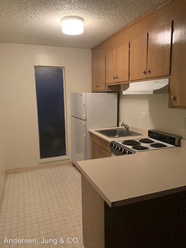 Building Photo - 1607 Milvia St