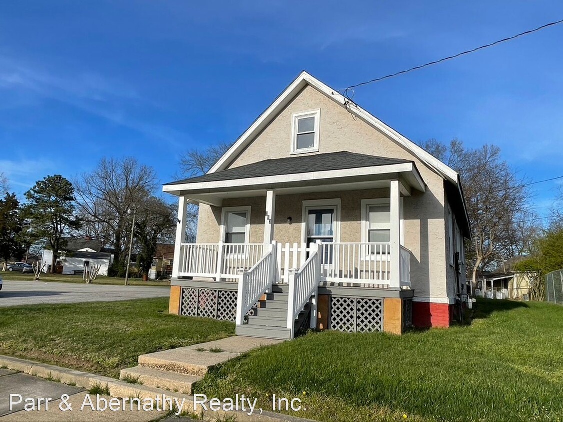 Primary Photo - 2 br, 1 bath House - 293 S. 23rd Avenue