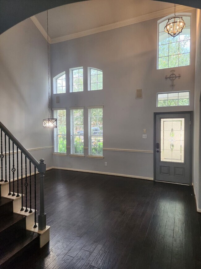 Building Photo - 16935 Jelly Park Stone Dr