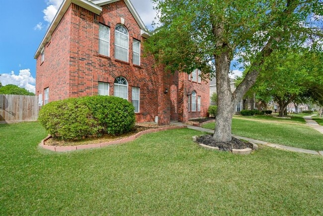 Building Photo - 6810 Crystal Point Dr