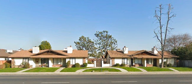 Building Photo - 3412 Ashe Rd