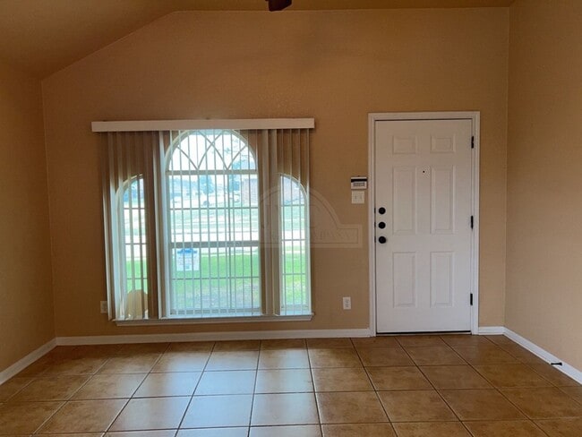 Building Photo - 4701 Autumn Valley Dr