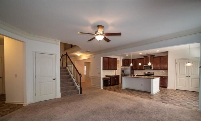 Foto del edificio - 120 Brooks Cir