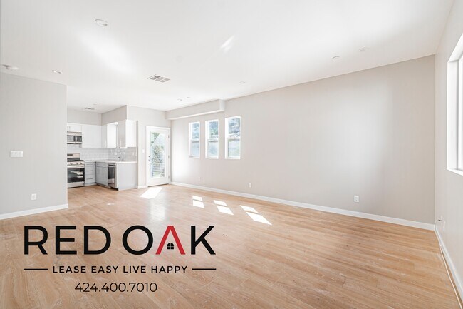 Building Photo - 4506 Esmeralda St