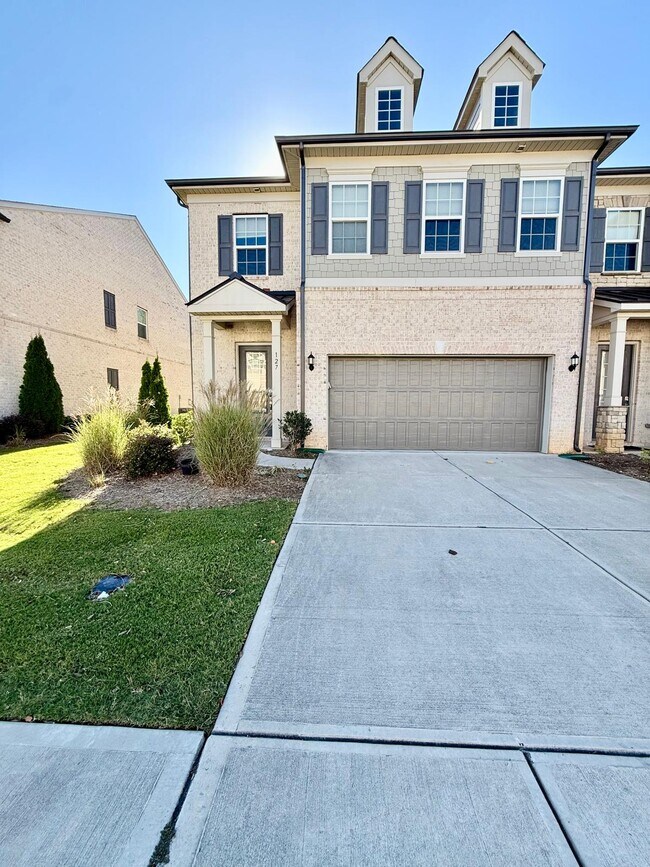 Foto del edificio - 127 Heathbrook Ln