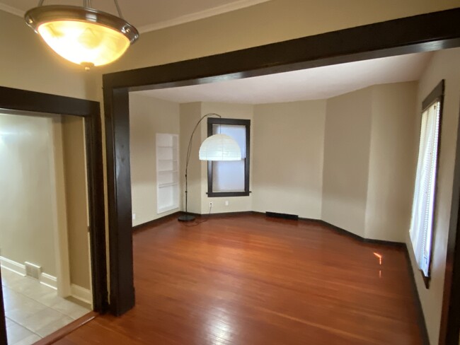 Foto del edificio - 4928 Webster St