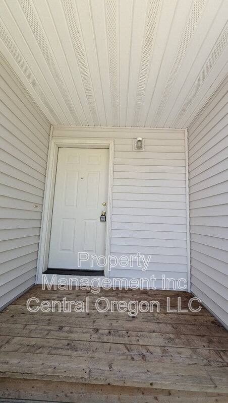 Building Photo - 2110 Baines Blvd