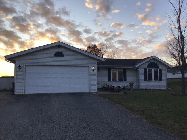 Building Photo - 10284 Pinesap Pl