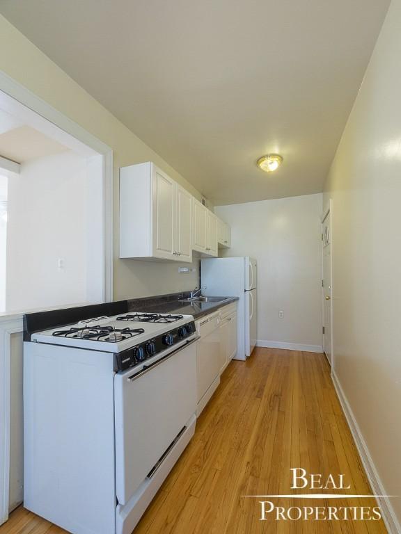 Building Photo - 1 bedroom in CHICAGO IL 60657