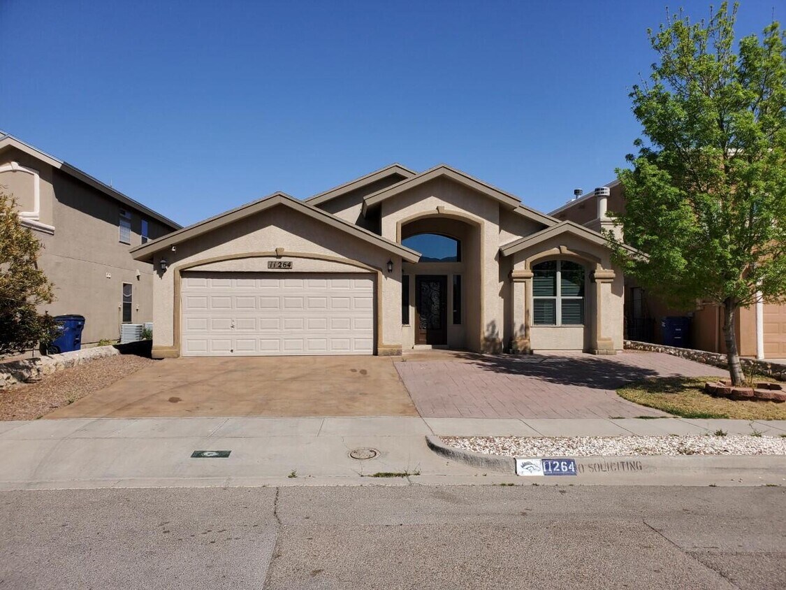 11264 Bullseye St, El Paso, TX 79934 House for Rent in El Paso, TX