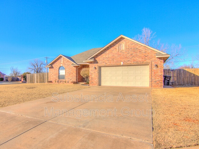 Photo - 901 NE 26th Ct House