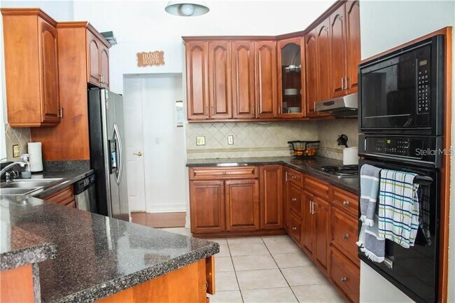 Foto del edificio - 2630 Stanton Hall Ct