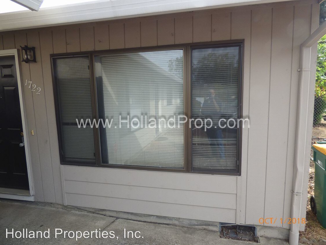 1722 NE 230th Ct, Wood Village, OR 97060 Condo for Rent in Wood