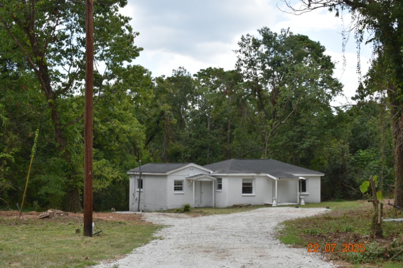 Primary Photo - 1371 Ridge Rd