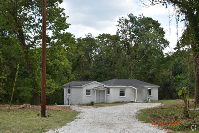 Building Photo - 1371 Ridge Rd