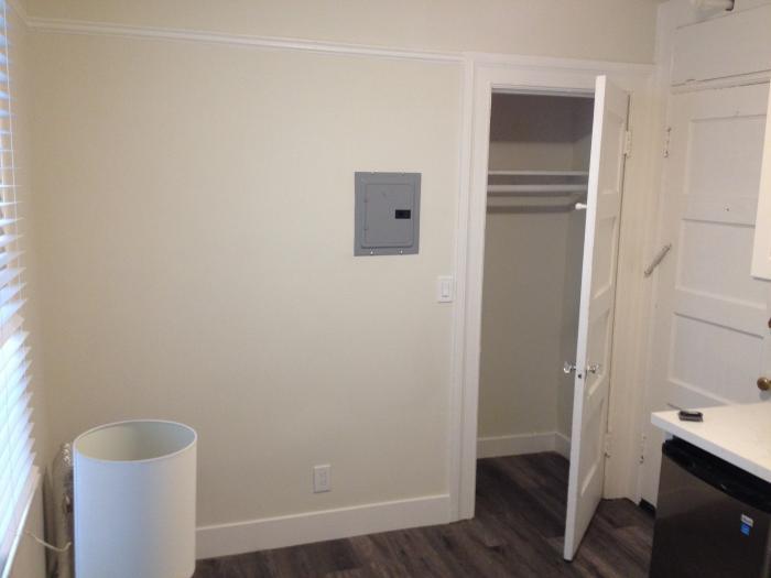 Building Photo - bedroom in San Francisco CA 94108