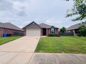 Building Photo - 3556 W Country Mdws St