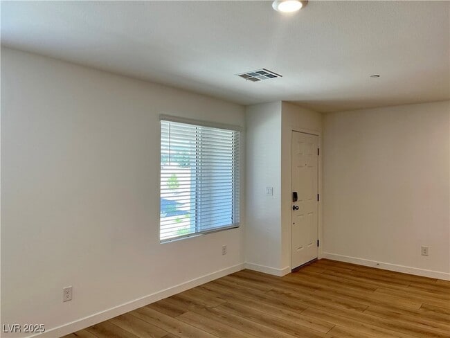 Building Photo - 10777 Evelyn Yard Ct