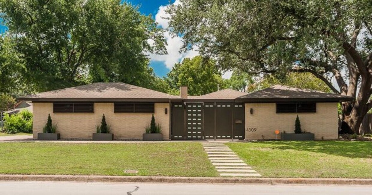 Foto principal - 4309 Westdale Dr