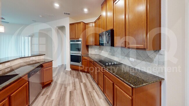 Foto del edificio - 2100 Iron Rail Terrace