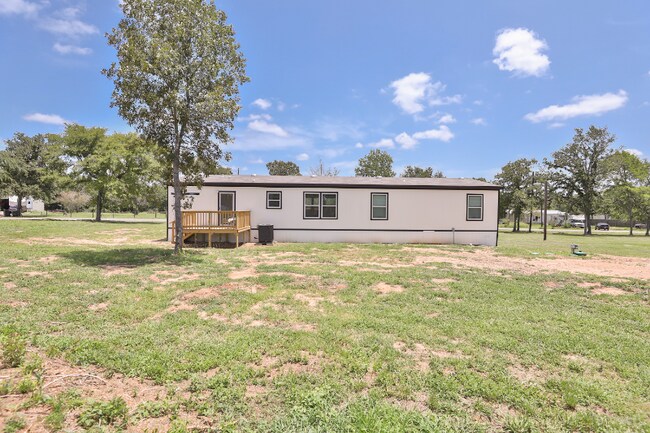 Foto del edificio - 38769 Woodland Lakes Rd