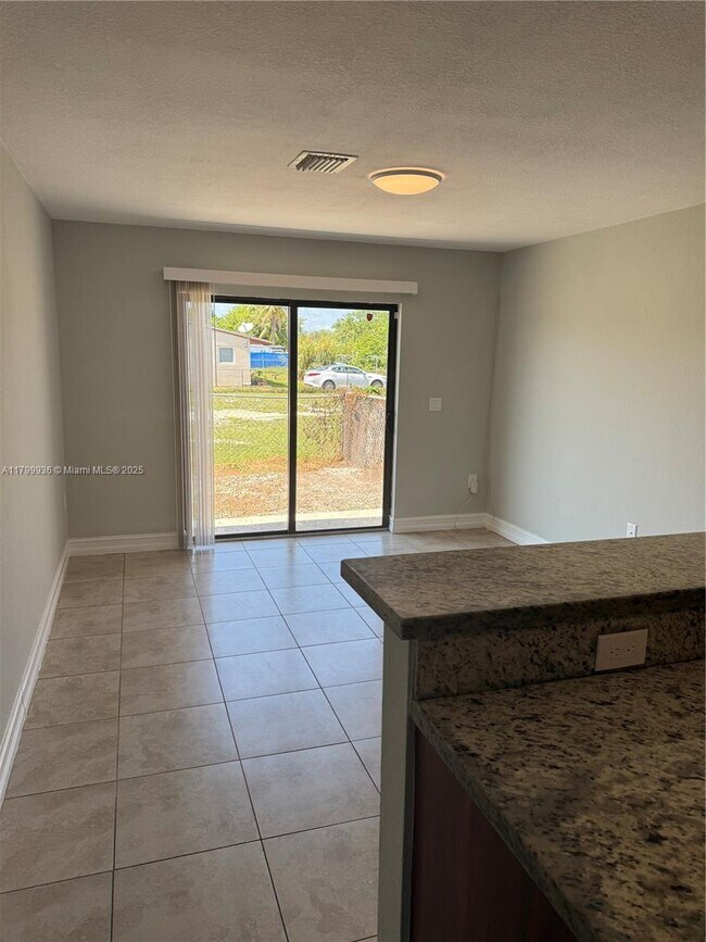 Building Photo - 26735 SW 139th Ave