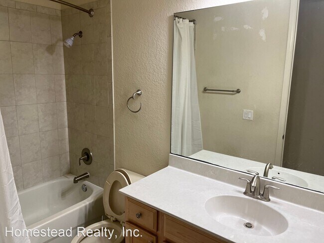 3 br, 2 bath House - 2351 Painter Ln. - 4