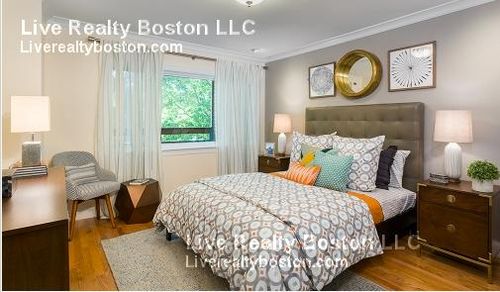 Primary Photo - 1451 Beacon St