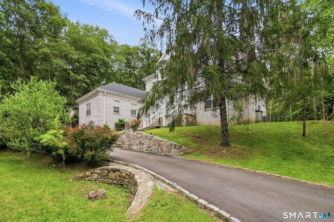 Building Photo - 18 W Haviland Ln