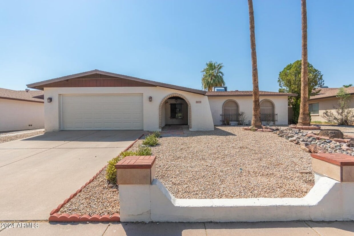 Foto principal - Charming 3 bedroom home in Glendale!