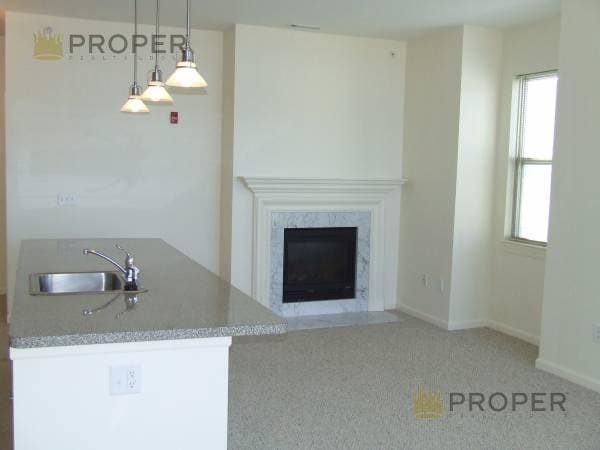 Building Photo - 2 bedroom in Melrose MA 02176