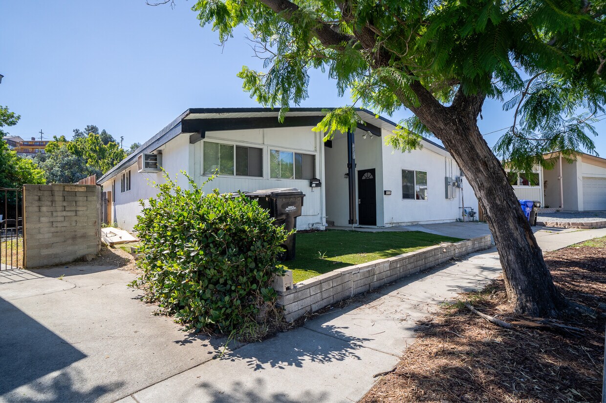 Foto principal - 4926 54th St