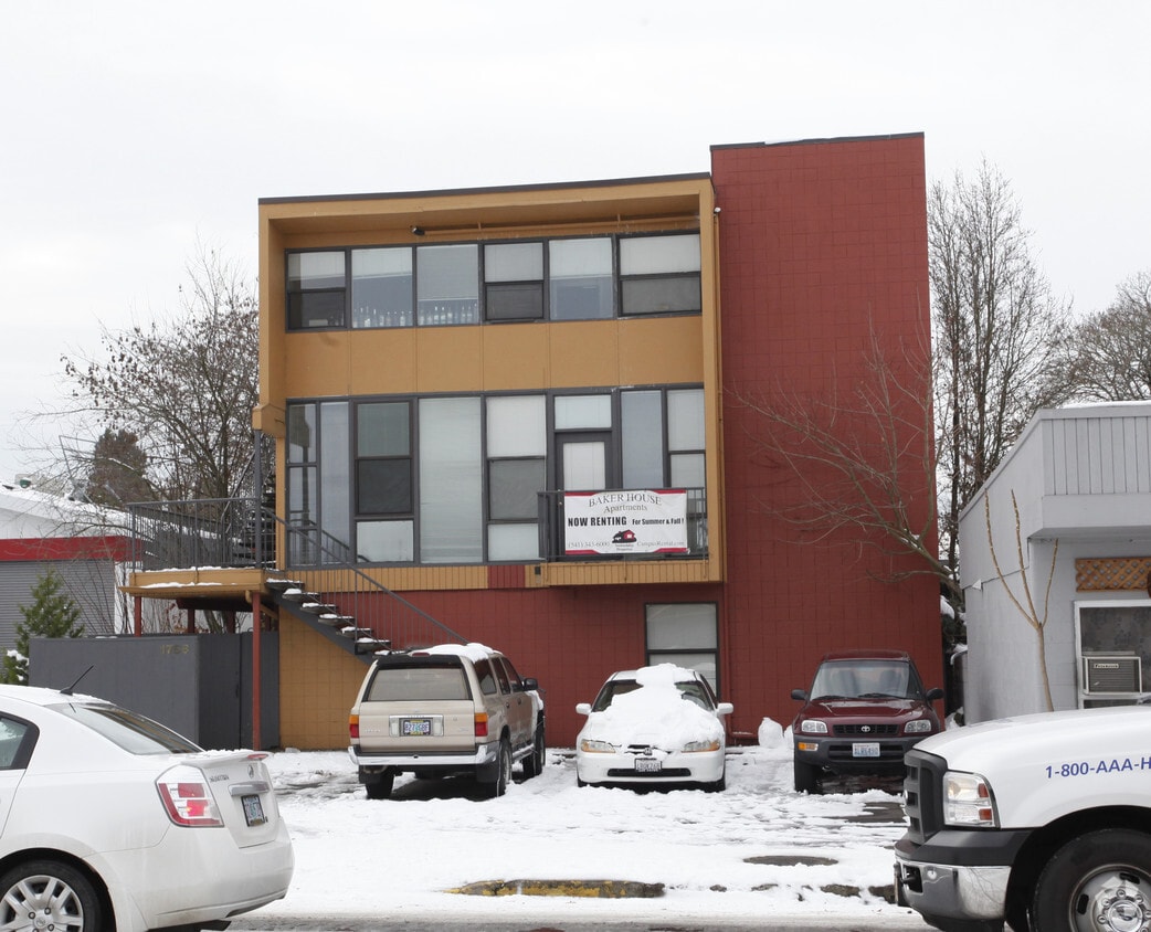 Building Photo - 1756 Willamette St