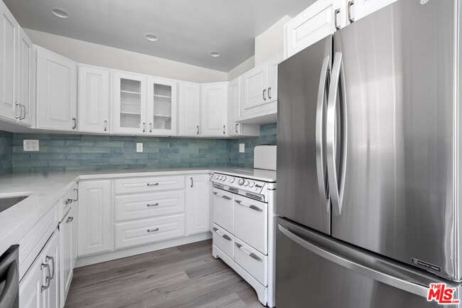 Foto del edificio - 908 Venezia Ave