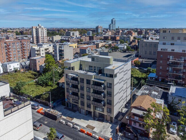 Foto del edificio - 2955 Brighton 5th St