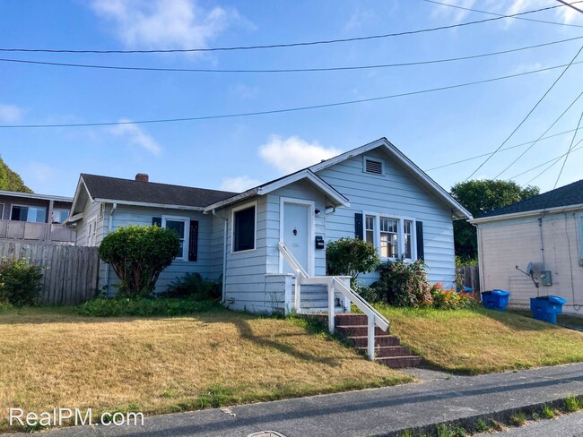 Building Photo - 2 br, 1 bath House - 1328 9th Street