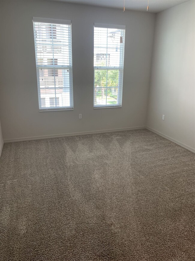 Building Photo - 3 br, 2 bath  - 16412 New Independence Pkwy