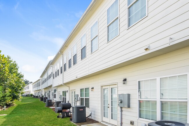 Foto del edificio - 11 Madaline Ln