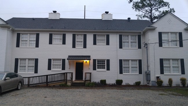 Primary Photo - 1107 N Madison St
