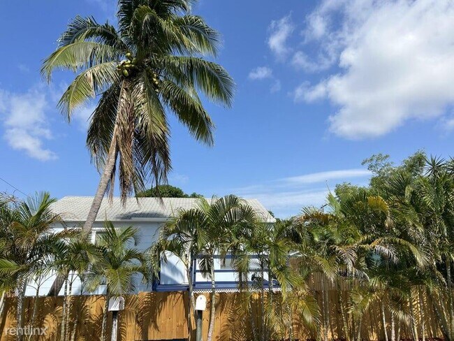 Foto del edificio - 2 br, 1 bath House - 829 S L St # 1