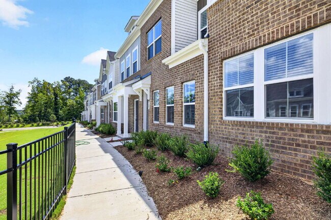 Foto del edificio - 107 Flowering Maple Wy