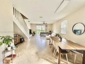 Building Photo - 2176 Salerno Cir