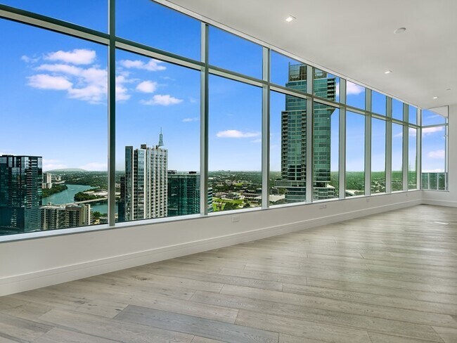 Foto del edificio - 5th & West Penthouse with Stunning Views