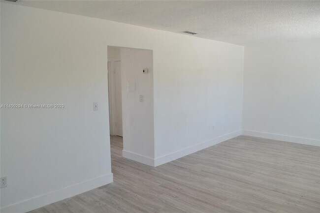 Building Photo - 2630 SW 29th Ave