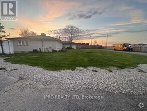 Building Photo - 13796 Hurontario St