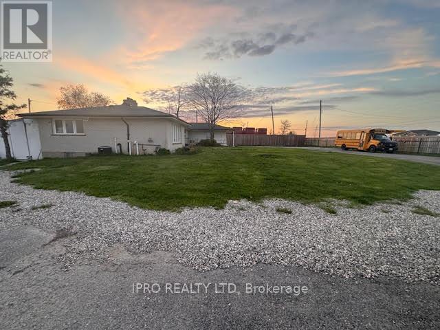 Primary Photo - 13796 Hurontario St