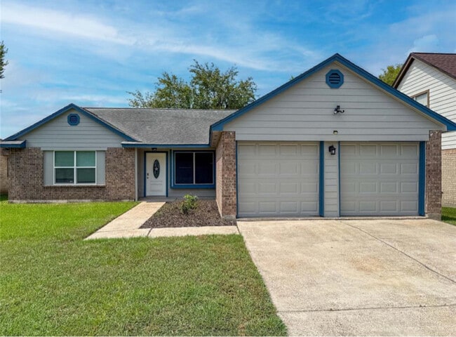 Building Photo - 2812 Forest Hills Dr