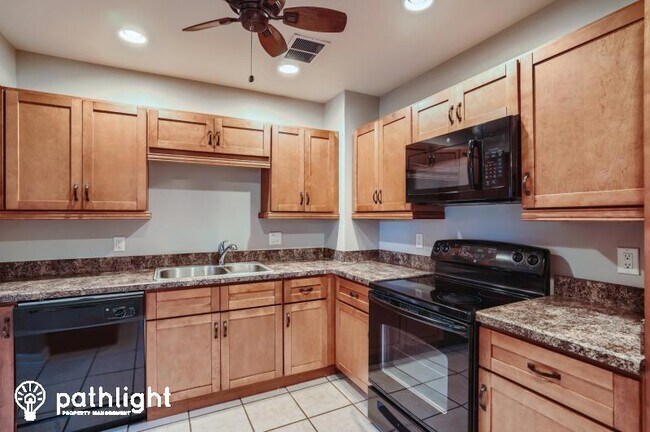 Building Photo - 3516 W Mcelroy Avenue, Tampa, FL, 33611