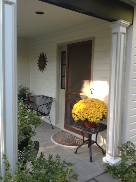 Front Door - 537 Station Ln